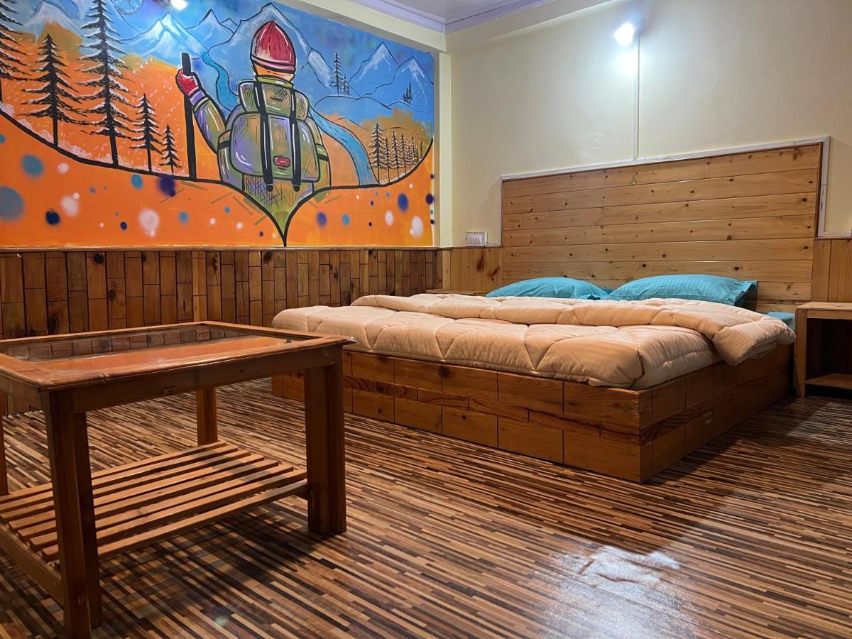 The Vagabond Manali Hostel Екстериор снимка