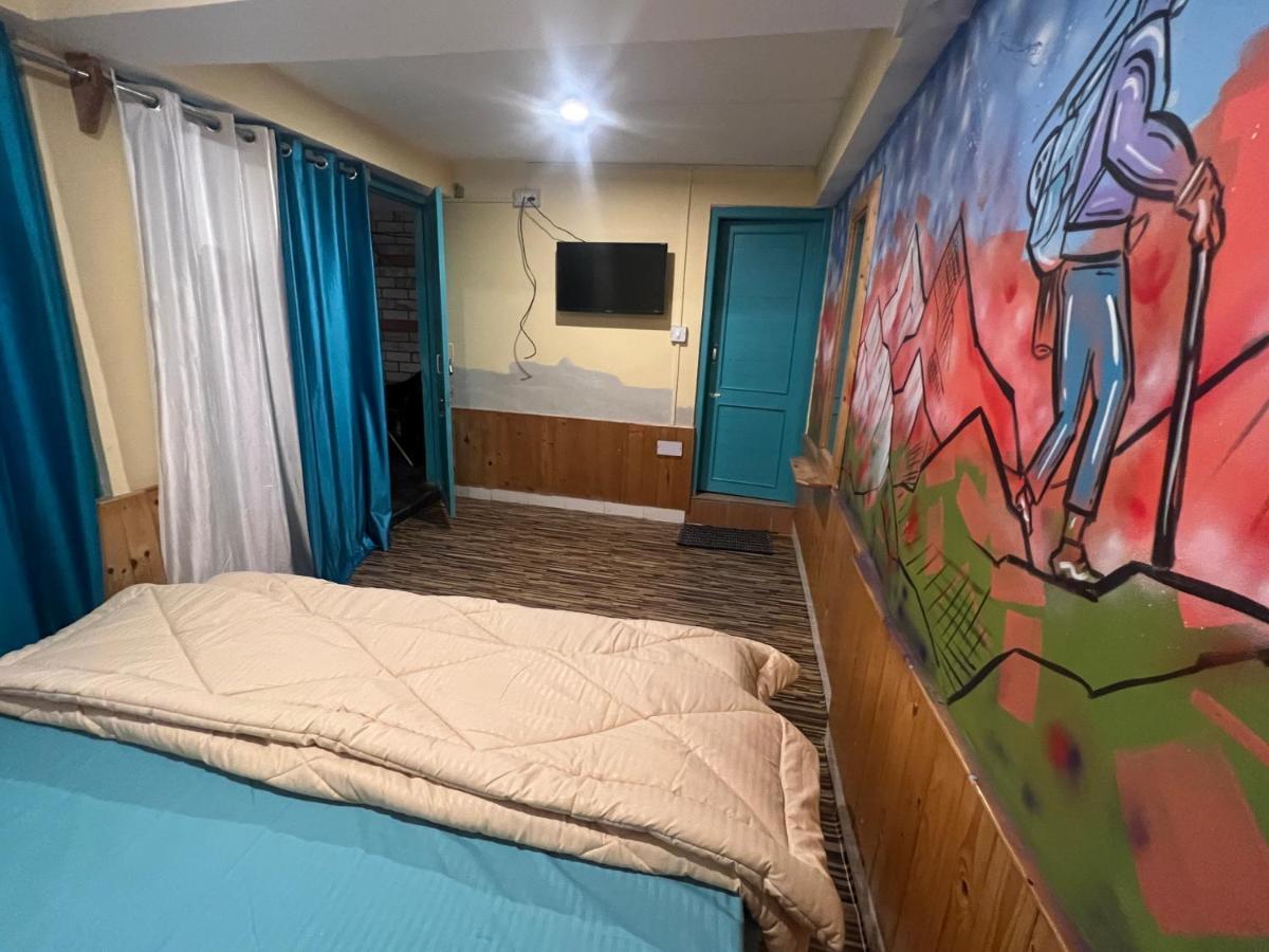 The Vagabond Manali Hostel Екстериор снимка